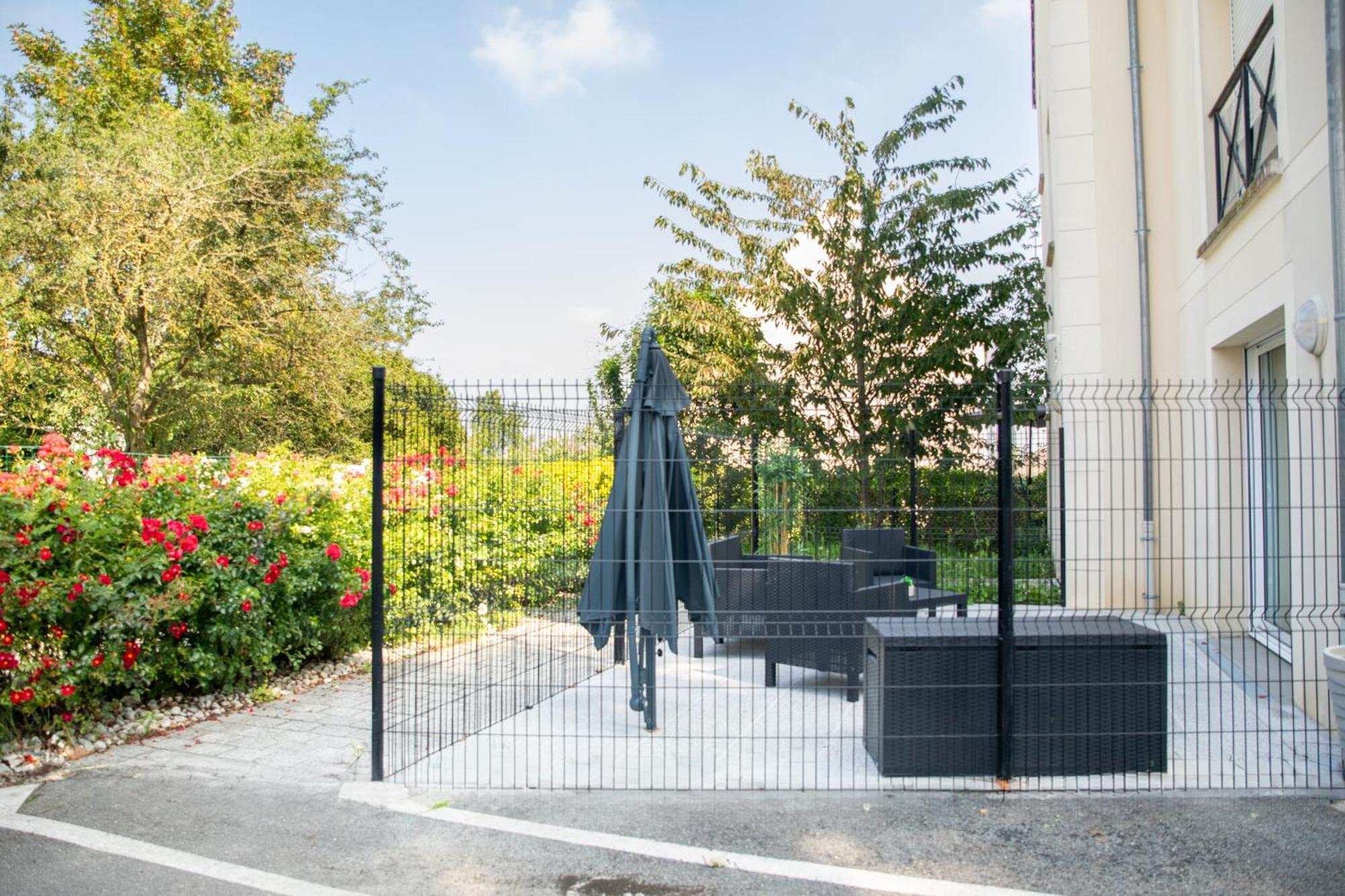 Djial - Proche De Cdg Et Du Parc Asterix Lägenhet Dammartin-en-Goele Exteriör bild
